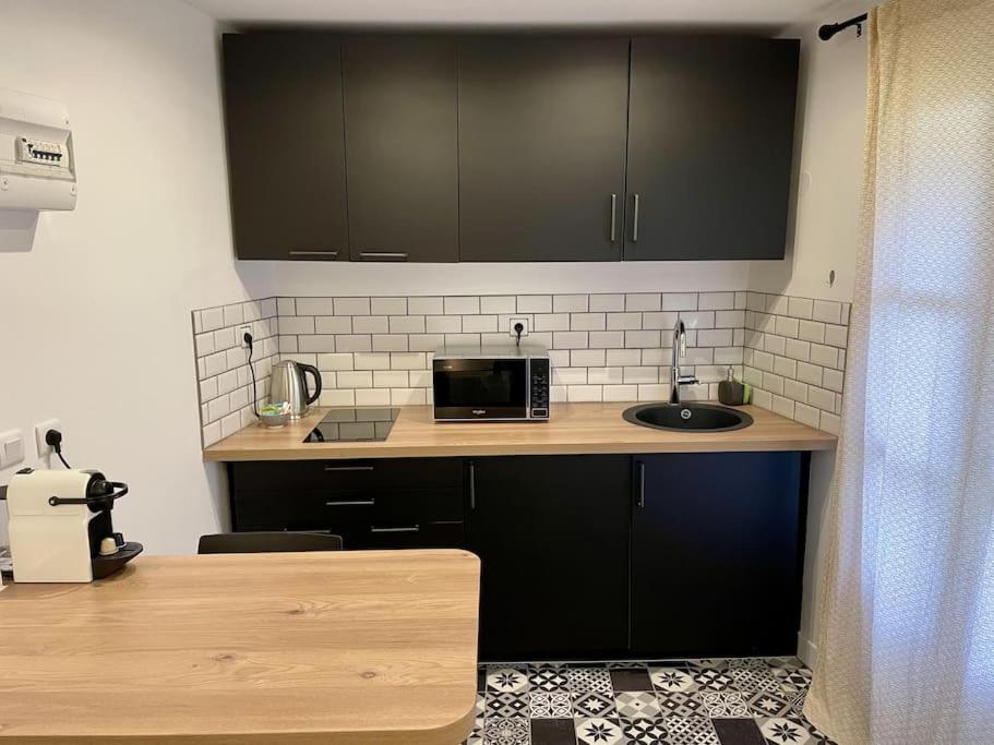 Le Moulin 2 - Appartement Arenes Romaines- Beziers Gare - Wifi- Tv Connecte Екстериор снимка